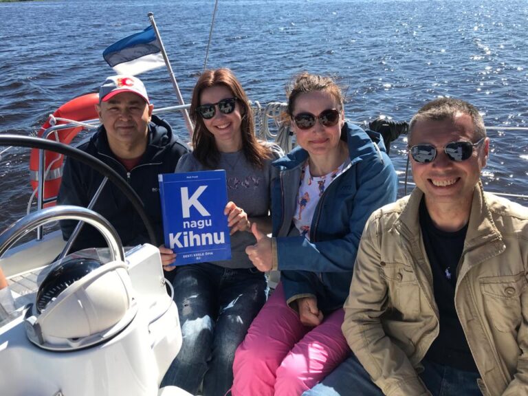 Let`s sail to Kihnu!